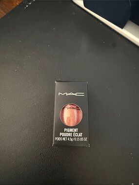 MAC Cosmetics Shimmering Rose and Gold Loose Pigment NWT